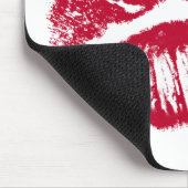 Kuss, rote Lippen Mousepad (Ecke)