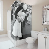 Küssen am VJ-Tag Weltkrieg Duschvorhang (Beispiel)