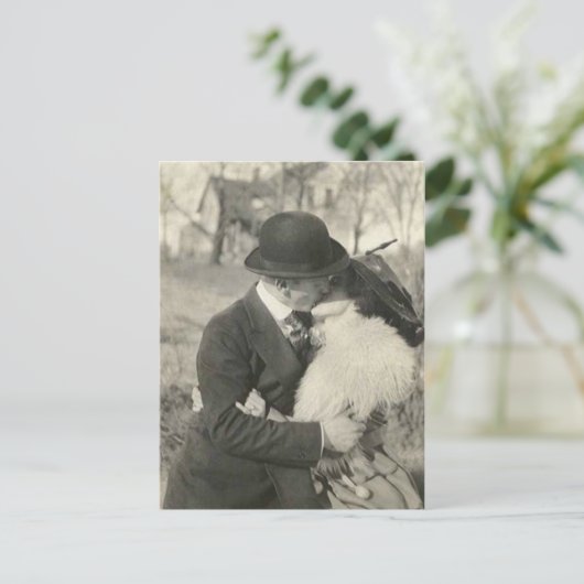 Küssen mit Pelzkarton Postkarte (Stehend Vorderseite)