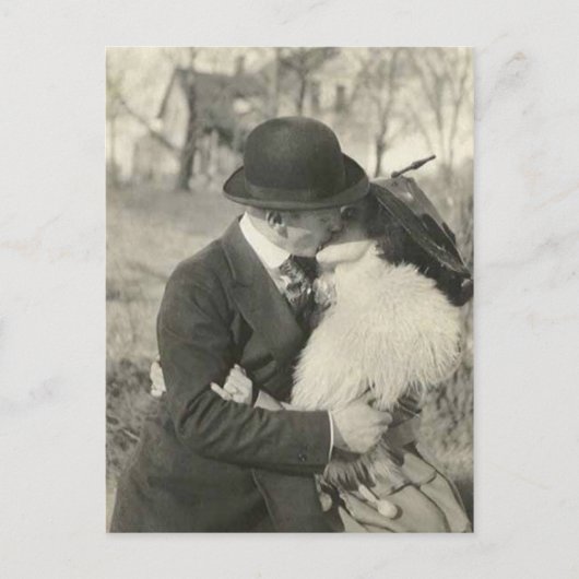 Küssen mit Pelzkarton Postkarte (Vorderseite)