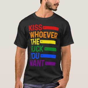 Küssen Sie den Gay Pride der LGBTQ-Regenbogenflagg T-Shirt