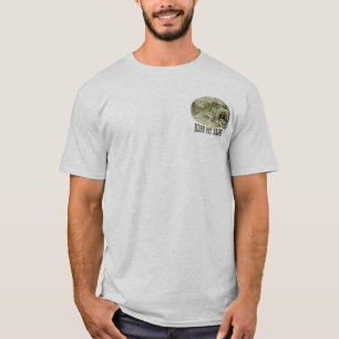 Küssen Sie meinen angebrachten Baß durch Mudge T-Shirt
