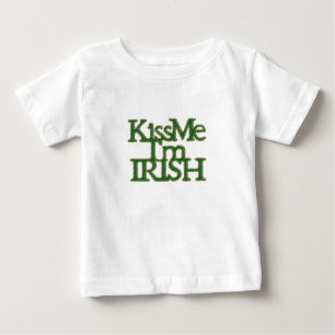 Küssen Sie mich, den ich Iren-St Patrick Tag bin Baby T-shirt