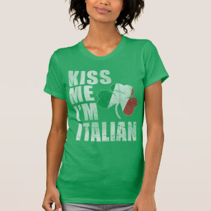 Küssen Sie mich, den ich Italiener-St Patrick Tag T-Shirt