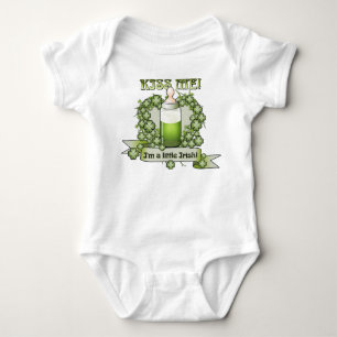 Küssen Sie mich Im ein kleiner irischer Baby-T - Baby Strampler