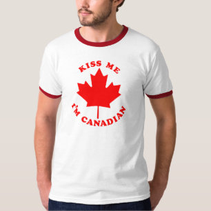 Küssen Sie mich Kanadier Im T-Shirt