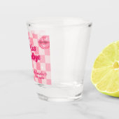 Küssen Sie sich das legendäre Bachelorette Weekend Schnapsglas (Rechts)