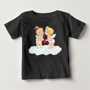 Küssen von Cupids Valentinstag Baby T-shirt