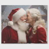 Küssen von Herrn und Frau Santa Claus Geschenkpapier (Flach)