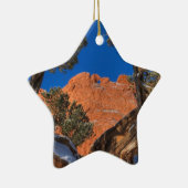 Küssen von Kameln Gerahmt von Bäume 01 Keramik Ornament (Rechts)