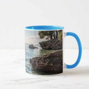 Küste der Riviera Makarska in Kroatien Tasse