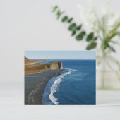 Küste mit schwarzem vulkanischem Sand am Strand Postkarte (Stehend Vorderseite)