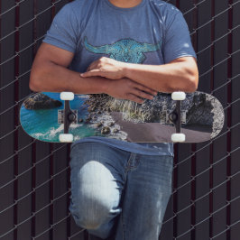 Küste von Hellnahraun, Island Skateboard