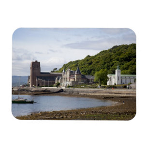 Küstenansicht mit historischen Gebäuden, Oban, Magnet