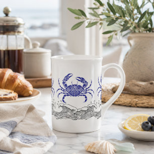 Küstenblaue Krabben-Kaffeetasse mit Ozeanwellen Porzellantasse