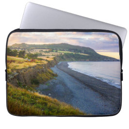 Küstenblick auf Greystones South Beach Laptopschutzhülle