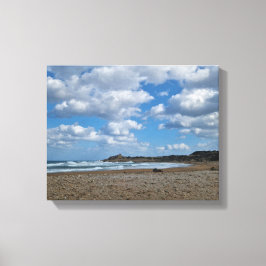 Küstenbrise - Bewölkter Himmel und Sonnige Gestade Leinwanddruck