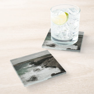 Küstenfoto mit brandenden Wellen Glasuntersetzer
