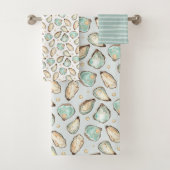 Küstengewässerfarbe Oyster & Perlmuster Badhandtuch Set (Insitu)