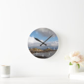 Küstenlandschaft und Leuchtturm Runde Wanduhr (Zuhause)