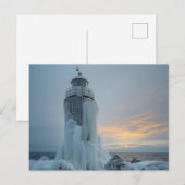 Küstenleuchtturm im Wintersturm Postkarte (Vorne/Hinten)
