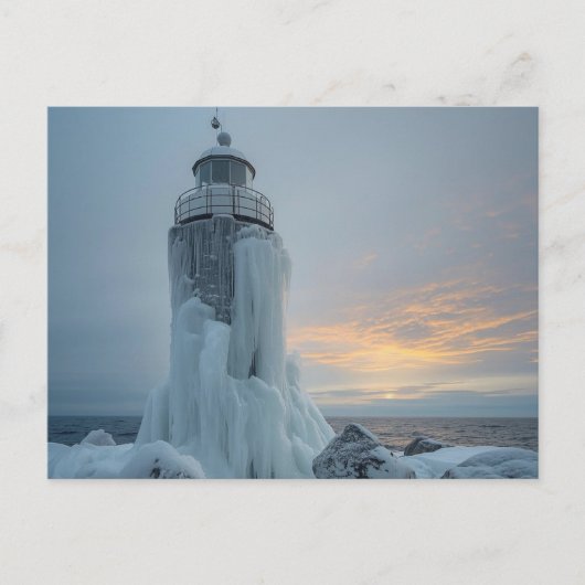 Küstenleuchtturm im Wintersturm Postkarte (Vorderseite)