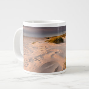 Küstenlinie   Saltum Beach, Dänemark Jumbo-Tasse