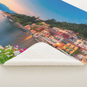 Küstenlinie | Varenna, Lombardei, Italien Sherpadecke (3/4)