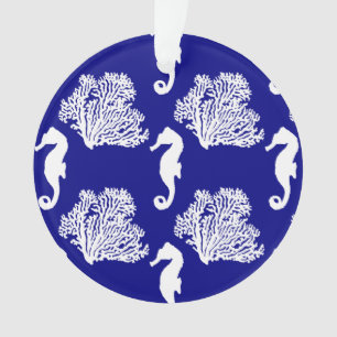Küstenmuster für Schiffe und Weißes Seepferd Ornament