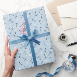 Küstennautische kleine Anker auf weichem Blau gewo Geschenkpapier
