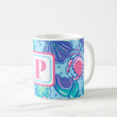Küstenschalen & Krabben Monogramm Hellblau Kaffeetasse (VorderseiteRechts)