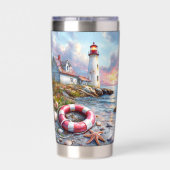 Küstenserinität bei Sonnenuntergang – Leuchtturm Thermobecher (Rückseite)