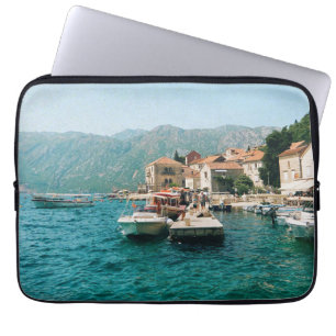 Küstenstadt Perast, Montenegro Laptopschutzhülle