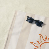 Küstenstreifen | Dolce Vita Summer Vibes Monogram Strandtuch (Beispiel)