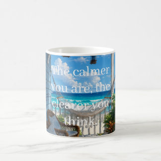 Küstenveranda mit Hängematte und türkisem Meer Kaffeetasse