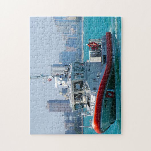 Küstenwachboot. Puzzle (Vertikal)