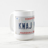 Kwaj Kindereitelkeits-Lizenz-Platten-Kaffee-Tasse Kaffeetasse (Vorderseite Links)