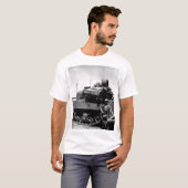 Kwajalein Atoll.  Pfc. N.E. Carling steht dazu T-Shirt (Vorne ganz)