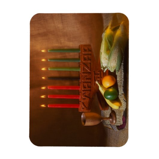 Kwanzaa-Kerzen und Lebensmittel Magnet (Vertikal)
