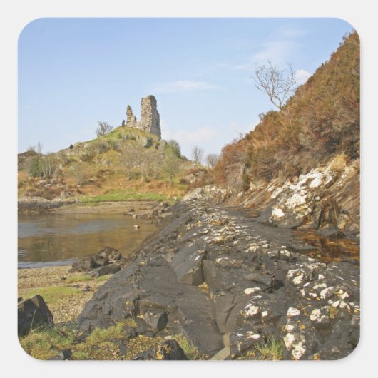 Kyleakin, Schottland. Die alten Ruinen von Quadratischer Aufkleber (Vorderseite)