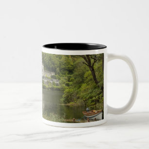 Kylemore Abbey, Landkreis Galway, Irland Zweifarbige Tasse