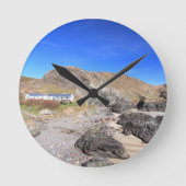 Kynance Cove Wall Clock Runde Wanduhr (Vorderseite)