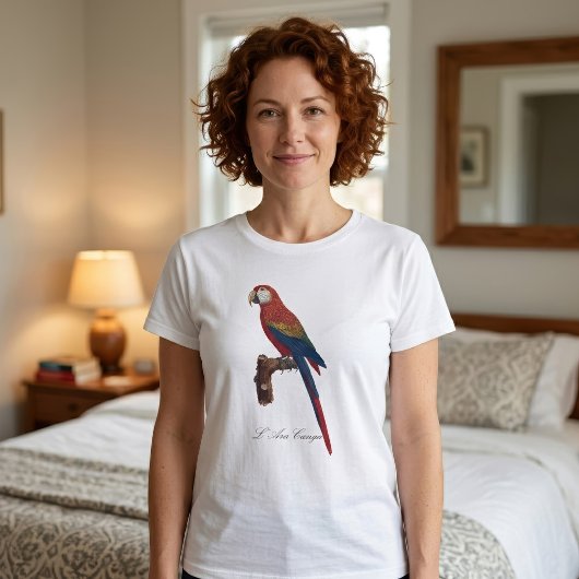 L' Ara Macao / Scarlet Macaw T-Shirt