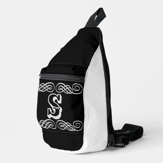 l.INITIAL..S Crossbody Bag (Rechte Ecke)