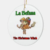La Befana die Weihnachtshexe. Keramikornament (Links)