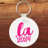,la Kamala comma pronounce 2024 heißen rosa Text Schlüsselanhänger (Rückseite)