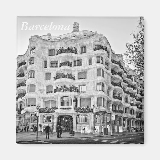 La Pedrera in Barcelona Magnet (Vorne)