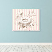 La Petite Famile auf rosa und cremefarbenem Hinter Leinwanddruck (Insitu (Holzboden))