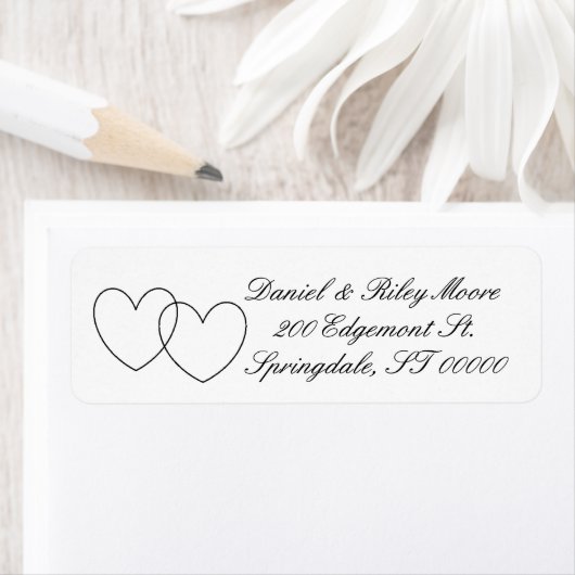 Labels "Interlocking Hearts" (Insitu)