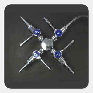 Laborgasventile auf dem Aufkleber für den Labrador